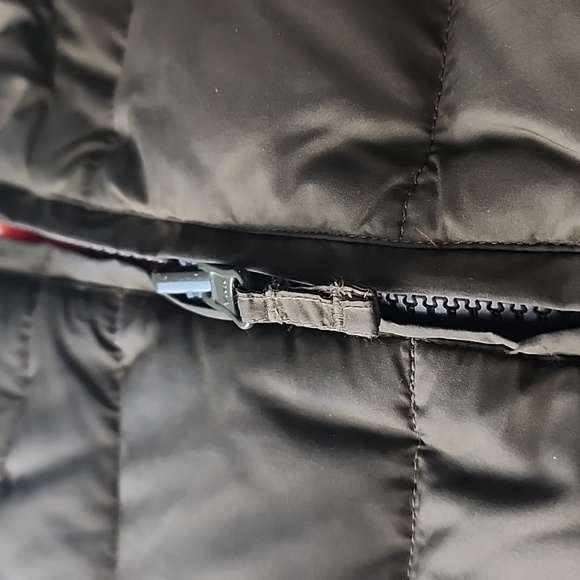 Polo Ralph Lauren Reversible Down Filled Puffer Vest - Picture 3 of 8